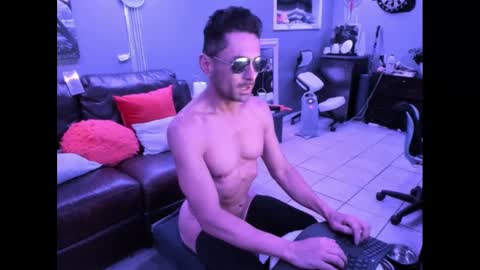 Snapshot of kr2k20005 chatting on 02-18-25, 12:39 kr2k20005 online show from 02-18-25, 12:39