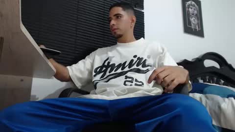 kratoswolf online show from 01-07-26, 06:32