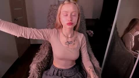 kris_grant online show from 04-17-26, 10:29