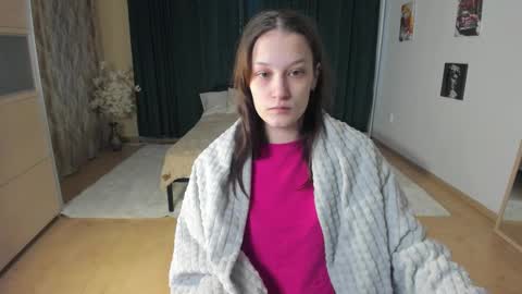 Snapshot of krisdoeil chatting on 02-10-26, 02:04 krisdoeil online show from 02-10-26, 02:04