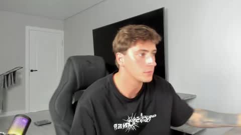 Snapshot of krishort chatting on 06-06-26, 08:30 krishort online show from 06-06-26, 08:30