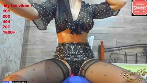 Snapshot of krisi_kiss chatting on 01-03-25, 03:49 KrisiFollow me  Thumb UP  online show from 01-03-25, 03:49