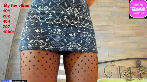 Snapshot of krisi_kiss chatting on 01-18-25, 06:56 KrisiFollow me  Thumb UP  online show from 01-18-25, 06:56