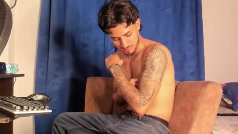 Snapshot of kriss_edwards chatting on 03-17-26, 01:10 Kriss online show from 03-17-26, 01:10