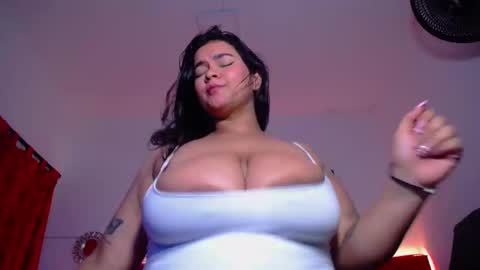 kriss_sweetboobs online show from 03-11-25, 03:45