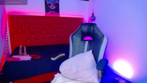 kriss_sweetboobs online show from 06-05-26, 03:07
