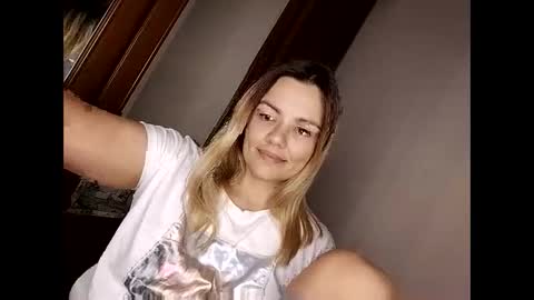 KrissSexi online show from 10-30-25, 07:47