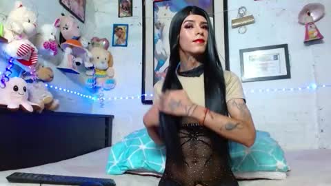 krisstal703358 online show from 01-08-26, 04:26