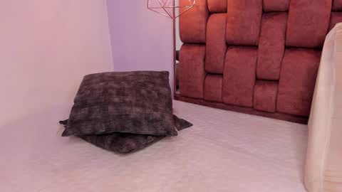 Snapshot of kristakinnky chatting on 05-08-26, 12:10 BETANIA online show from 05-08-26, 12:10