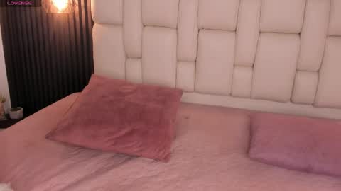 Snapshot of kristakinnky chatting on 05-29-26, 12:03 BETANIA online show from 05-29-26, 12:03