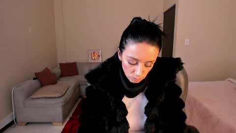 Snapshot of kristen_garner chatting on 05-23-26, 07:40 Sophia online show from 05-23-26, 07:40