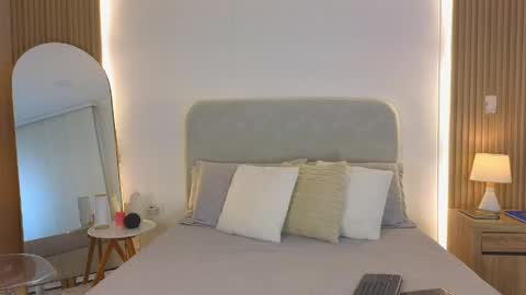 Kris online show from 04-22-26, 02:40