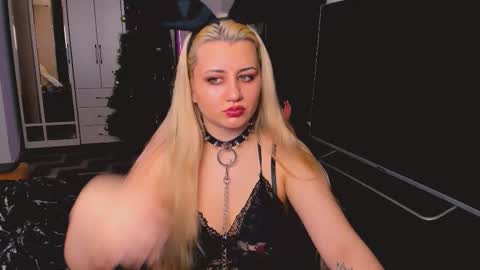 kristialsoopp online show from 01-18-26, 05:11