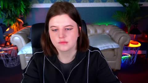 kristifoxy online show from 04-12-26, 05:12