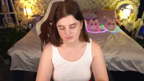 kristifoxy online show from 05-20-26, 12:44