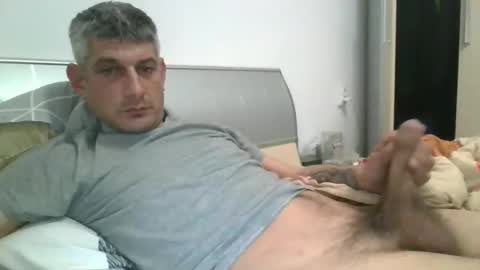 kristijan971161 online show from 04-10-26, 01:22