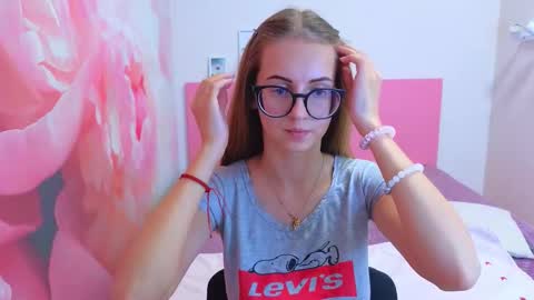 Kristina Adel online show from 11-14-25, 08:46