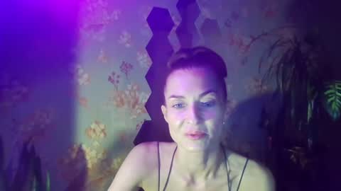 Kristina online show from 02-07-25, 01:11