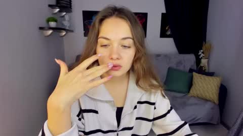 Kristina online show from 01-24-25, 04:28