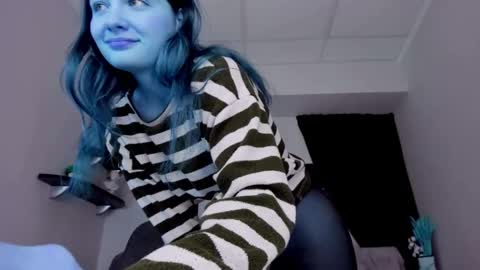 Kristina online show from 01-25-25, 04:35