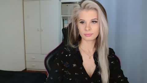 KristineAmore online show from 04-07-26, 06:25