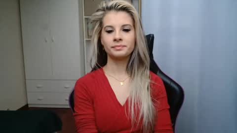 Snapshot of kristineamore chatting on 05-14-26, 07:15 KristineAmore online show from 05-14-26, 07:15