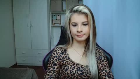 Snapshot of kristineamore chatting on 05-19-26, 06:42 KristineAmore online show from 05-19-26, 06:42