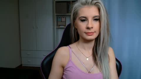 Snapshot of kristineamore chatting on 06-02-26, 06:15 KristineAmore online show from 06-02-26, 06:15