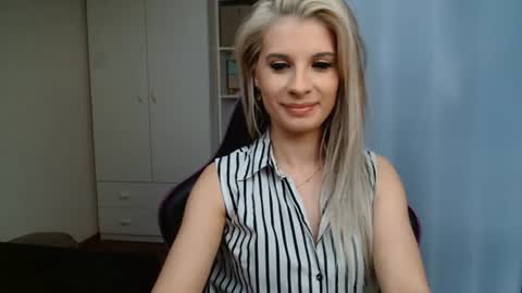 Snapshot of kristineamore chatting on 06-09-26, 02:28 KristineAmore online show from 06-09-26, 02:28