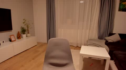 kristinek26 online show from 07-30-26, 12:42