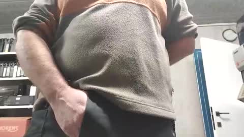 Snapshot of kristof1994 chatting on 12-09-24, 10:11 kristof1994 online show from 12-09-24, 10:11