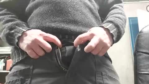 Snapshot of kristof1994 chatting on 02-24-25, 10:04 kristof1994 online show from 02-24-25, 10:04