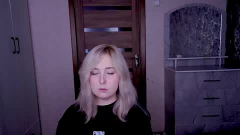 Kristy online show from 03-11-26, 12:38