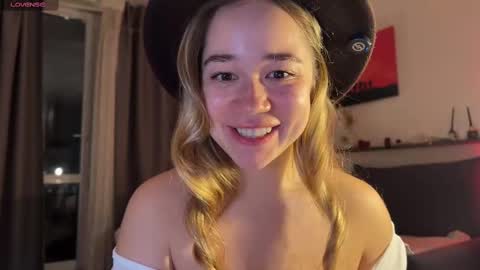 Snapshot of kristyspiritedaway chatting on 03-09-25, 08:42 Kristy Nip slip shady  Best model on CB  online show from 03-09-25, 08:42