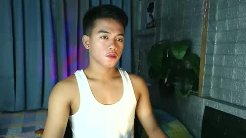 Snapshot of kritthanarkorn chatting on 05-17-26, 04:21 kritthanarkorn online show from 05-17-26, 04:21