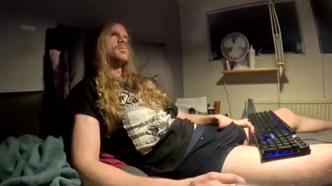 Krullz online show from 12-16-25, 10:26