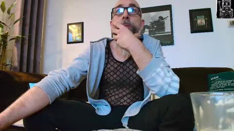 krummersaebel online show from 02-22-25, 05:13