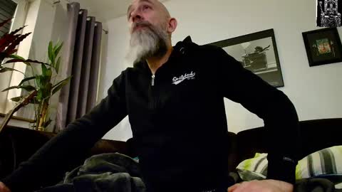 krummersaebel online show from 03-08-25, 12:33