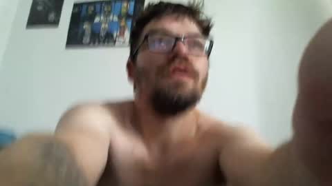 Snapshot of kryptoni18435 chatting on 07-28-26, 12:34 Tommy online show from 07-28-26, 12:34