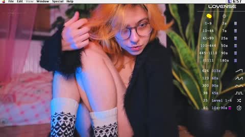 Snapshot of kryptosworld chatting on 01-02-25, 06:56 Krypto online show from 01-02-25, 06:56