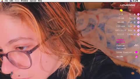 Snapshot of kryptosworld chatting on 03-01-25, 12:28 Krypto online show from 03-01-25, 12:28