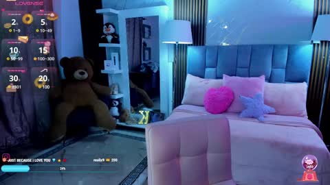 Snapshot of krysstal__ chatting on 02-20-25, 06:17 online show from 02-20-25, 06:17