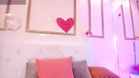 Snapshot of krystal_taylor23 chatting on 03-02-25, 05:58 Kystal Taylor online show from 03-02-25, 05:58