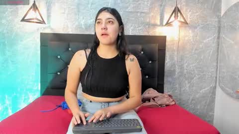 Kystal Taylor online show from 11-25-25, 11:32