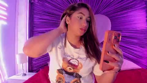 krystalswift_ online show from 06-10-26, 12:22