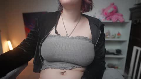 Snapshot of krystalsyxx chatting on 02-22-25, 07:25 Krystal Syx online show from 02-22-25, 07:25