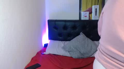 Snapshot of kryystaladams chatting on 06-29-26, 12:05 kryystaladams online show from 06-29-26, 12:05