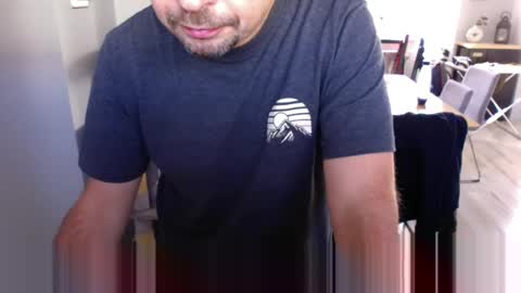 krzysztof1977 online show from 10-04-25, 09:18