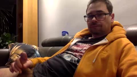 krzysztof1977 online show from 03-02-26, 10:16