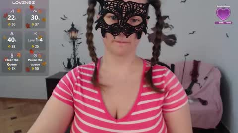 Ksushka22 online show from 11-15-25, 12:02